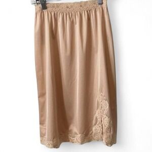 Vintage 70s/80s Vassarette Underneath It All Satin Half Slip, Women's Size M